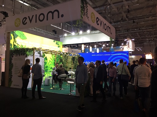 eviom stand