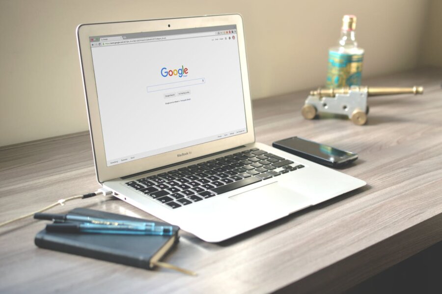 Google SGE: Wie sich B2B-Sichtbarkeit durch KI-Suchergebnisse verändert